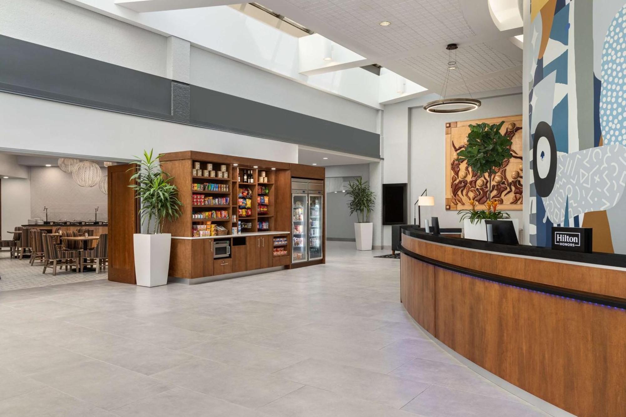 Doubletree By Hilton Fort Myers At Bell Tower Shops Eksteriør billede