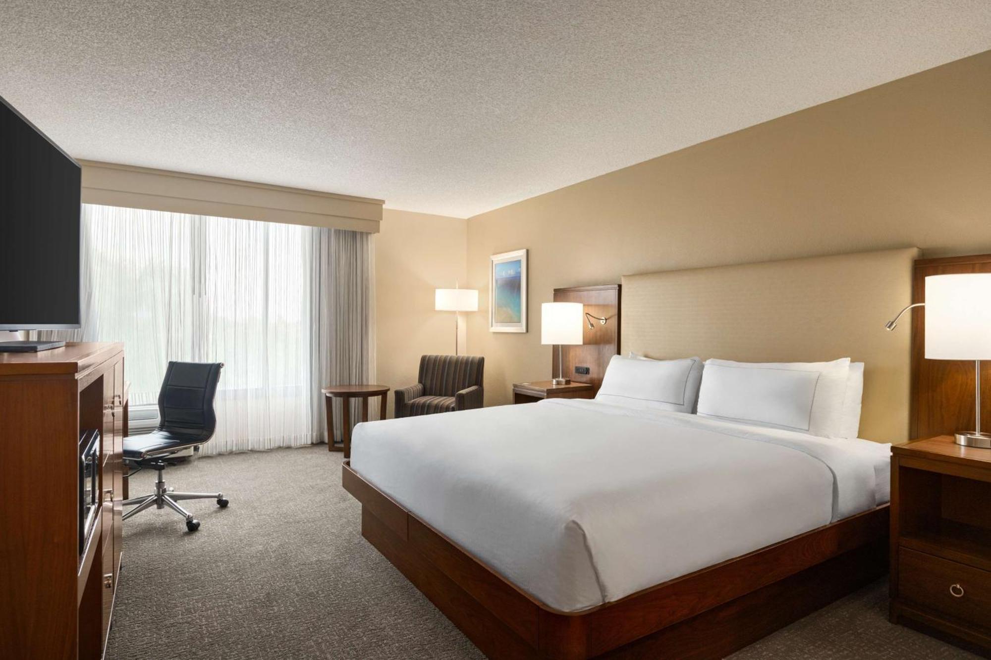 Doubletree By Hilton Fort Myers At Bell Tower Shops Eksteriør billede