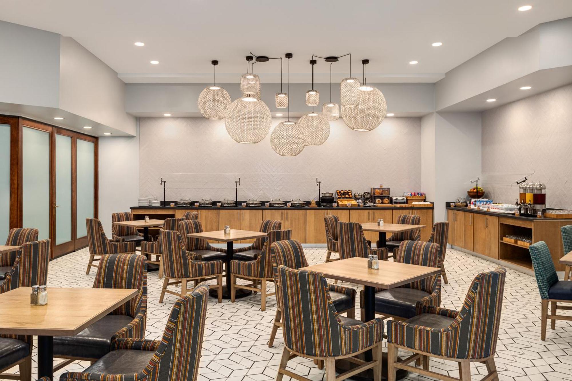 Doubletree By Hilton Fort Myers At Bell Tower Shops Eksteriør billede
