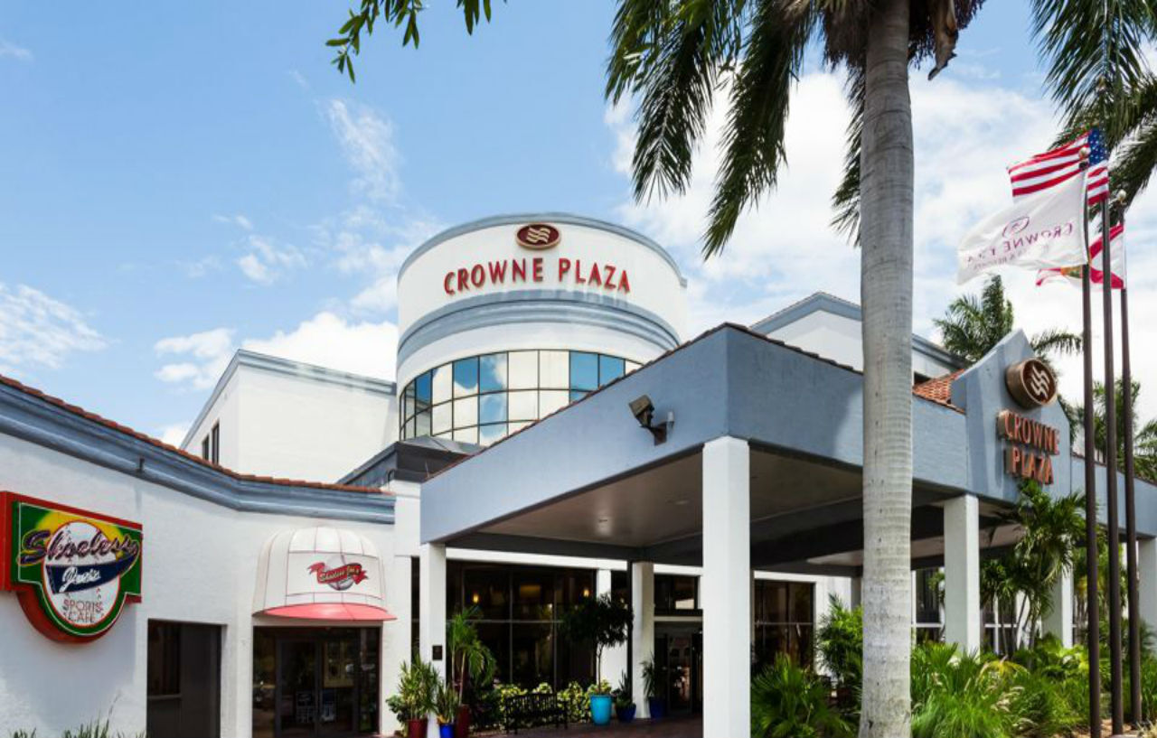 Doubletree By Hilton Fort Myers At Bell Tower Shops Eksteriør billede